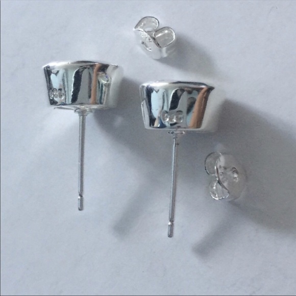 ✨Bezel Set Stud / 925 Sterling Silver Earrings✨ - Picture 5 of 6